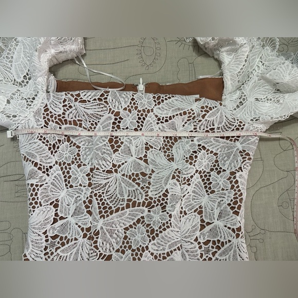 NWOT Elliatt Verona Dress XS 3D Butterfly Lace White Nude Lining - Picture 11 of 13